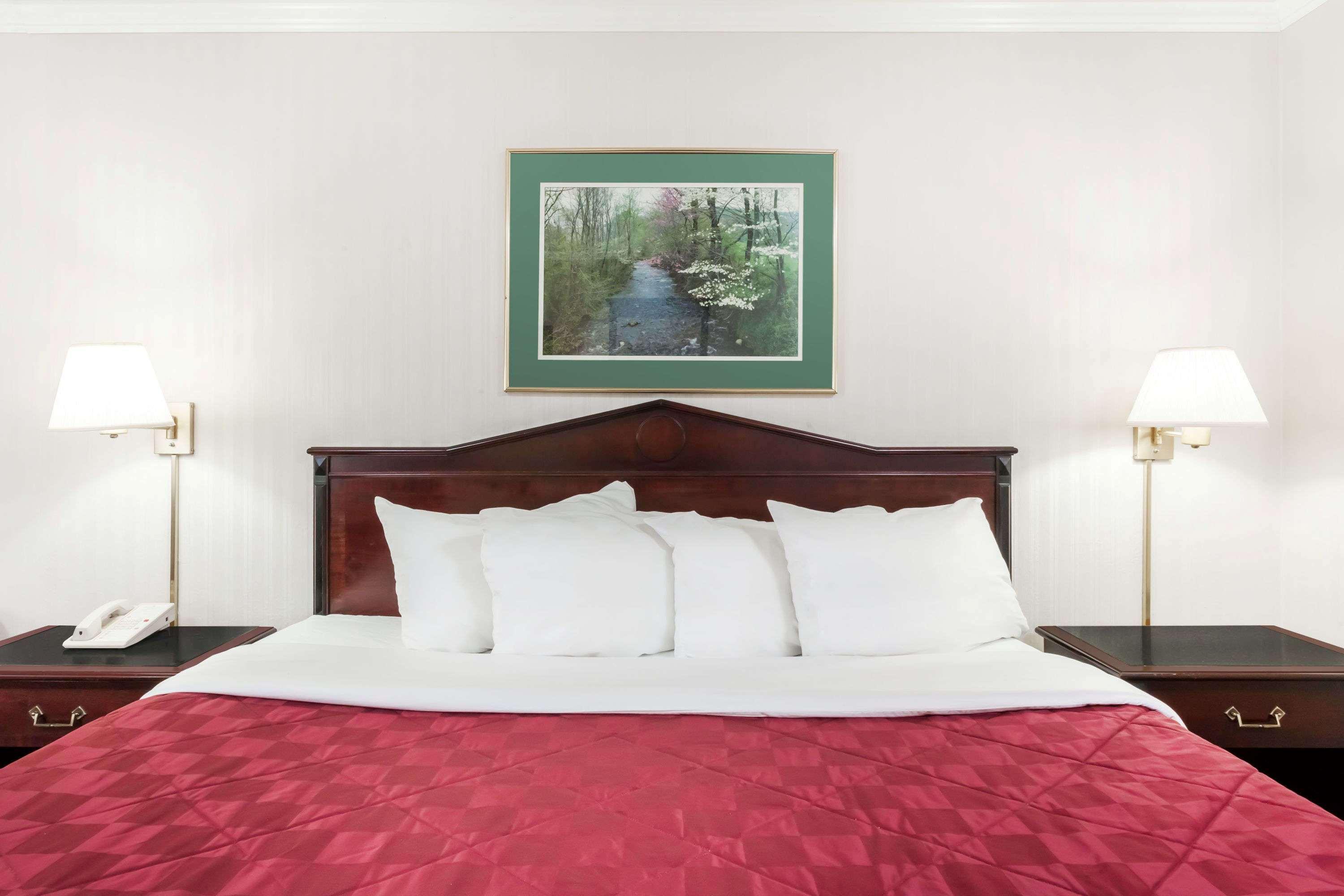 Baymont By Wyndham Queensbury/Lake George Extérieur photo