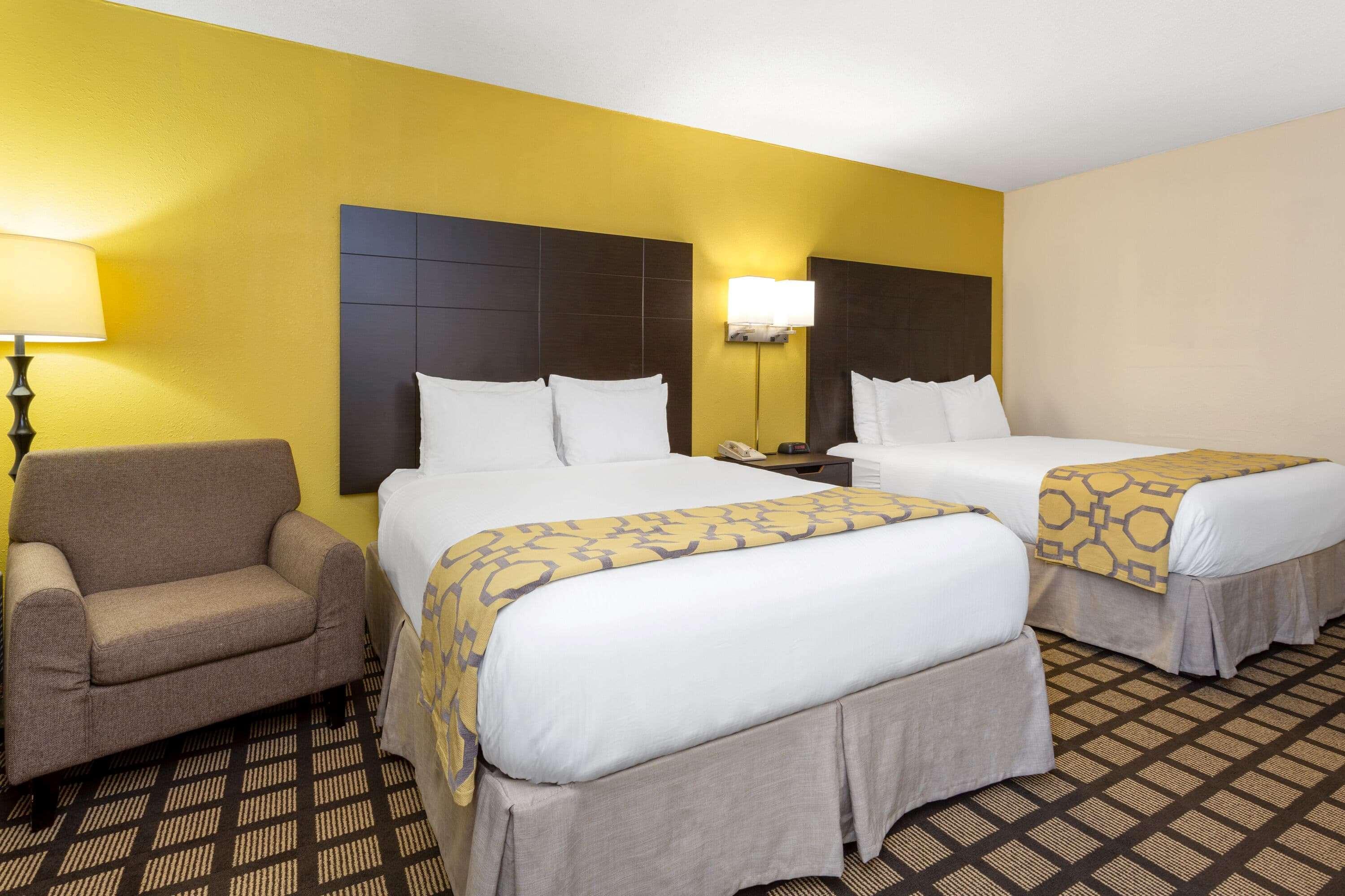 Baymont By Wyndham Queensbury/Lake George Extérieur photo