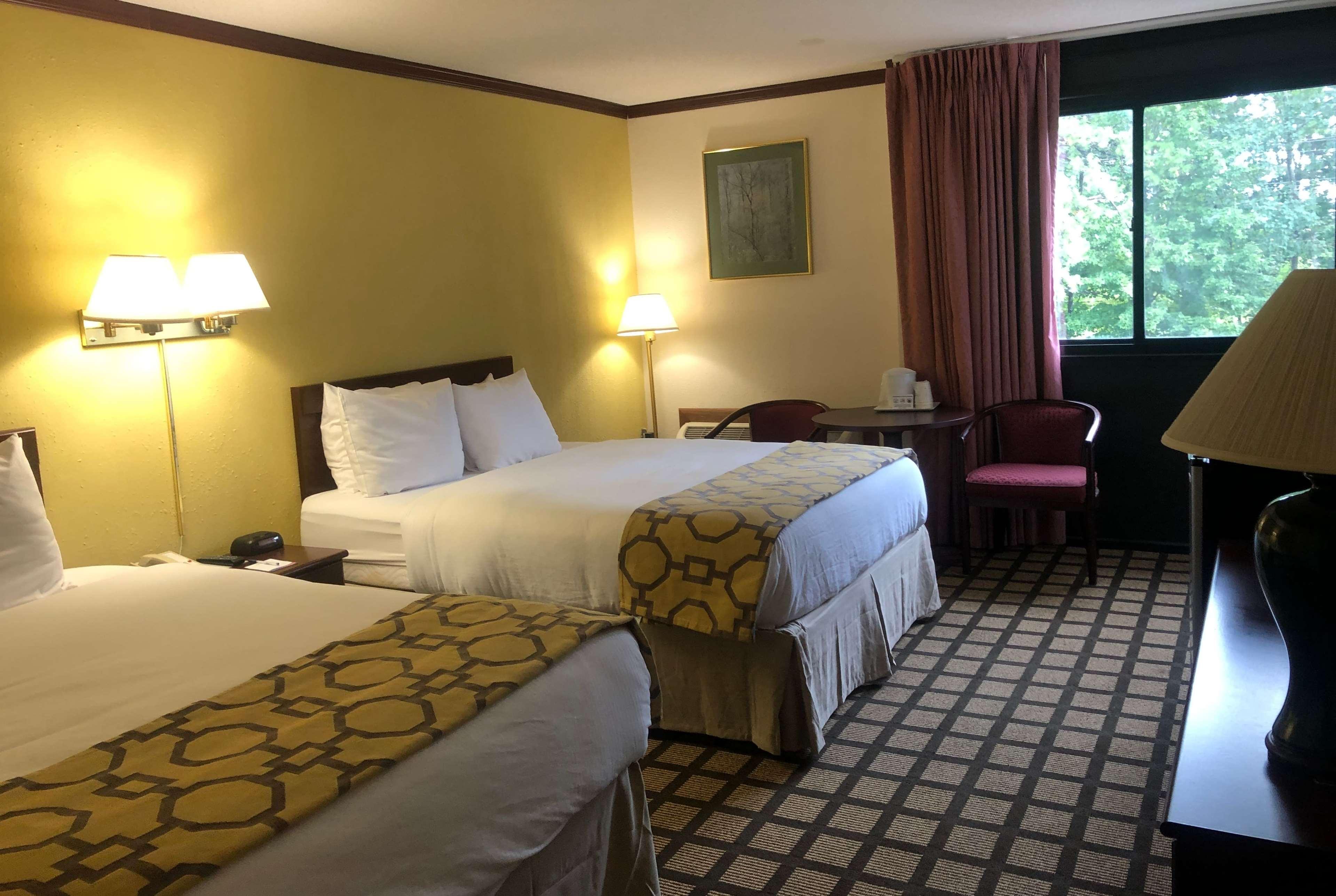 Baymont By Wyndham Queensbury/Lake George Extérieur photo