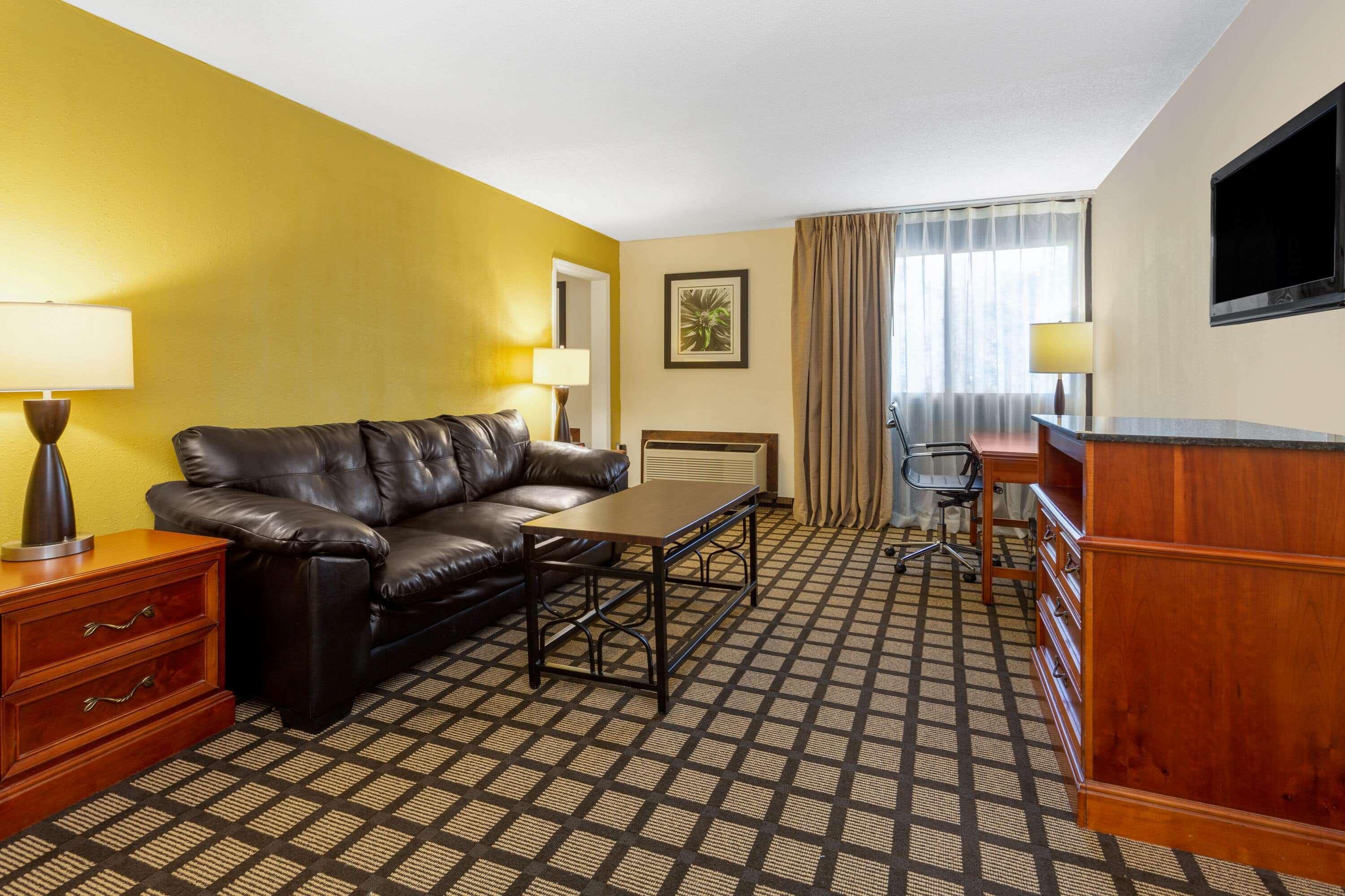 Baymont By Wyndham Queensbury/Lake George Extérieur photo