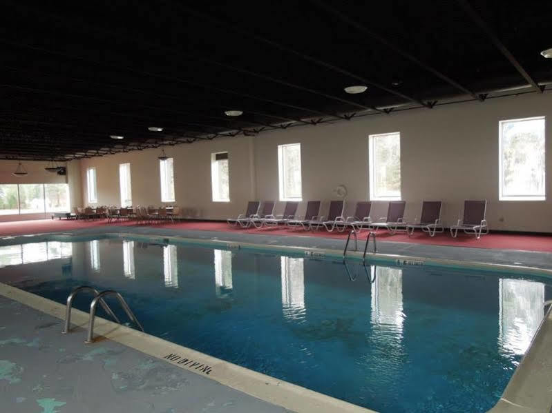 Baymont By Wyndham Queensbury/Lake George Extérieur photo