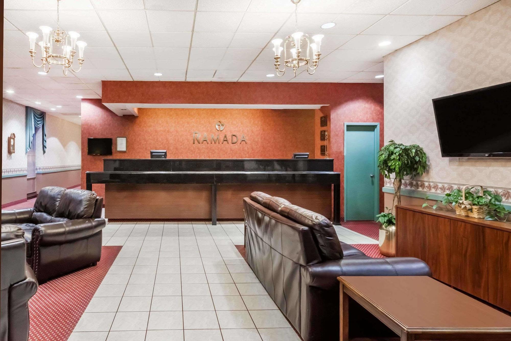 Baymont By Wyndham Queensbury/Lake George Extérieur photo