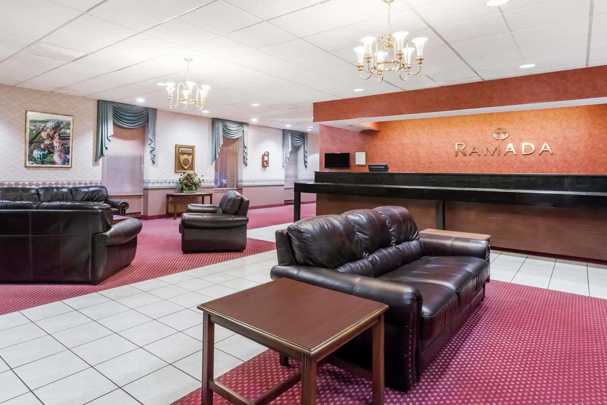 Baymont By Wyndham Queensbury/Lake George Extérieur photo
